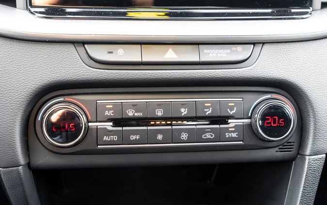 Kia Ceed cena 104900 przebieg: 14000, rok produkcji 2023 z Wrocław małe 379